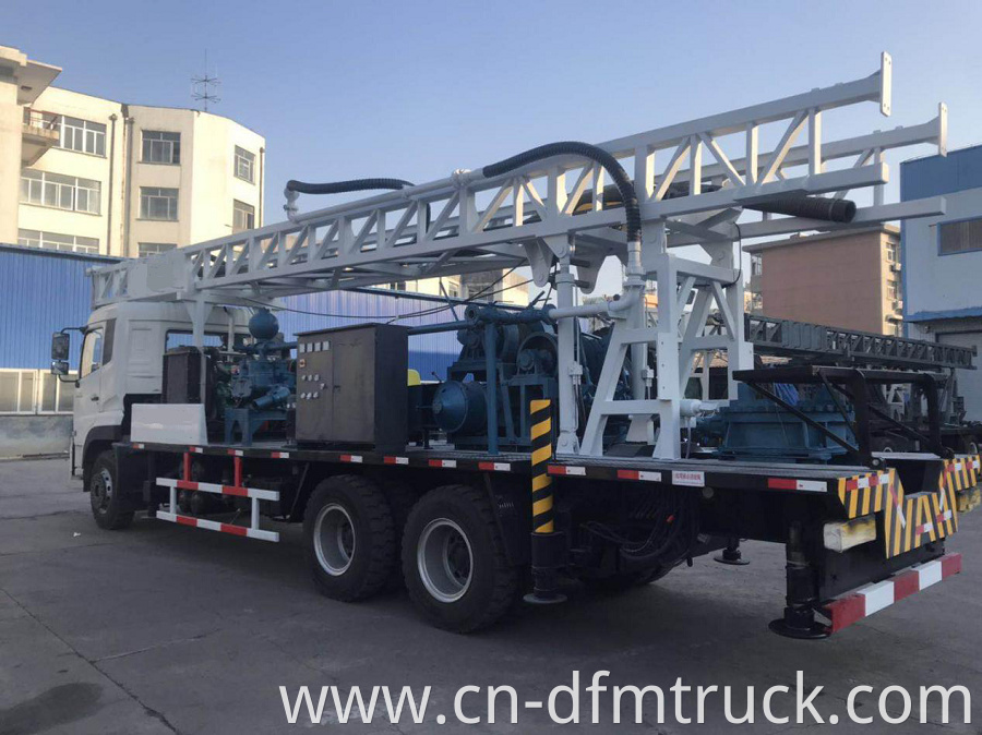 Truck Mounted Drilling Rig 7